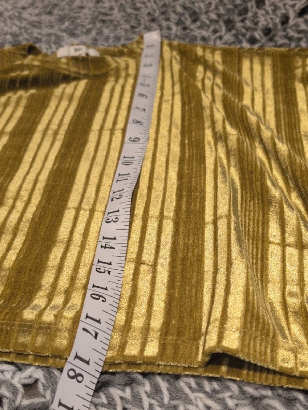 BP Metallic Velvet Crop Top • Golden Festival Statement • Retro Y2K Party Vibes - Picture 7 of 8
